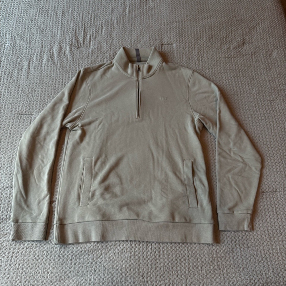 Vuori Men's quarter zip fleece